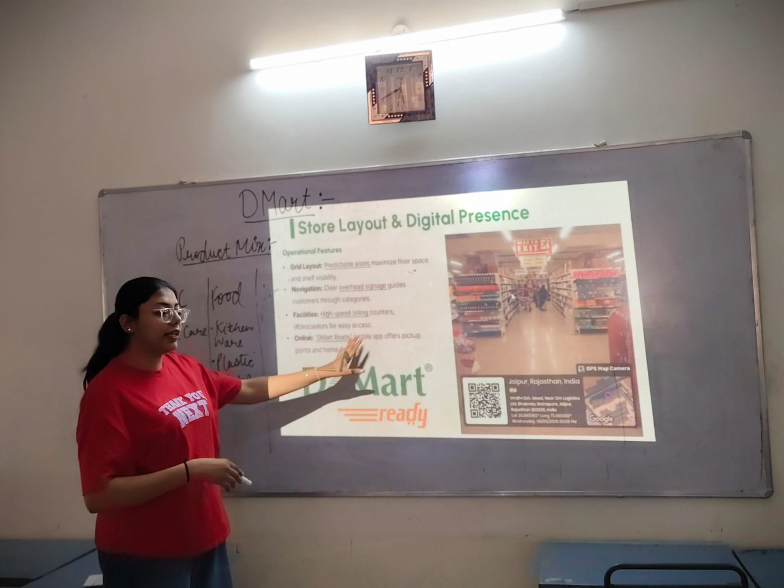 BBA student Nishita Soni presented a thoughtful Live Project on the 7Ps of Marketing Mix of DMart.