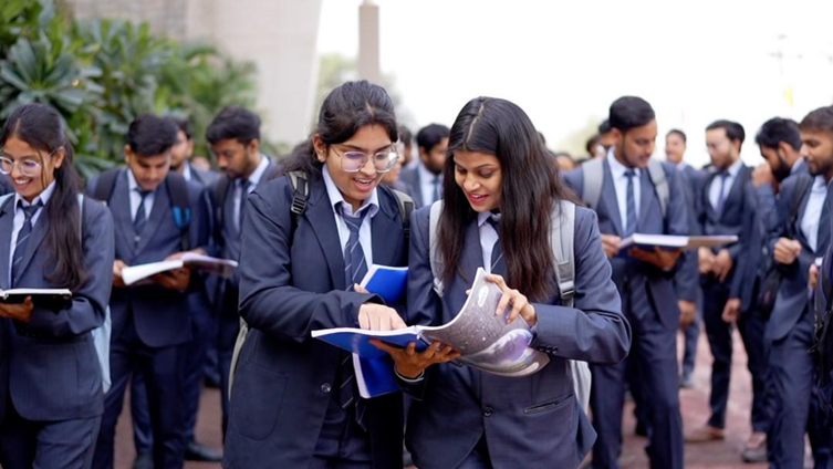 https://www.poddarbschool.com/