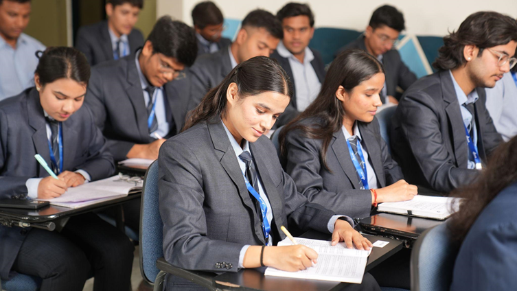 https://www.poddarinstitute.org/bba-course