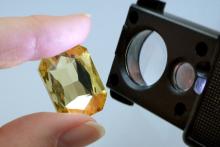 Raman Spectrometer For Gem Application in India