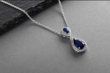 Bridesmaid Necklaces: Elegant Gifts to Celebrate Your Bridal Party