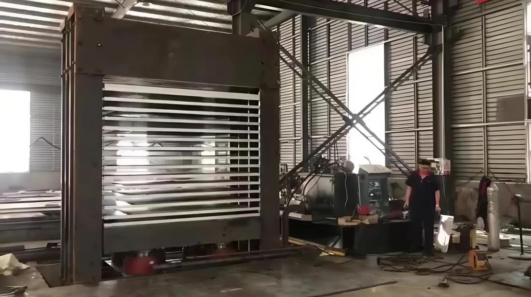Hydraulic Hot Press for Plywood