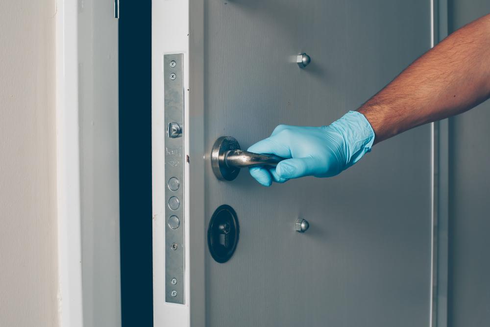 emergency lock service