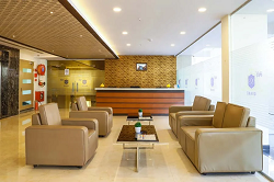 We are One of the top business hotels in Vijayawada offering Luxury Hotel Rooms. Book hotel rooms near Vijayawada Bus Stand for comfort and convenience.