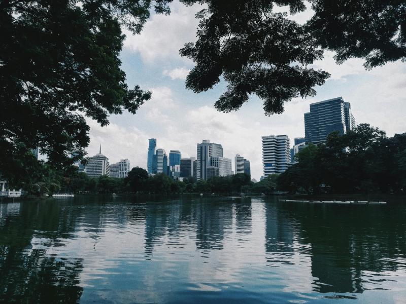 Singapore honeymoon tours feel easy, then real