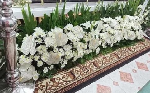 Flower shop near sanctuarium araneta