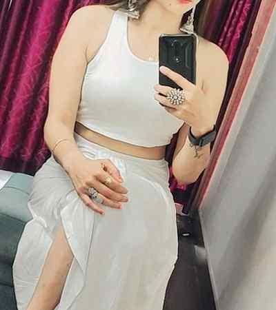 Escort in Juhu