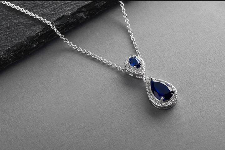 Bridesmaid Necklaces: Elegant Gifts to Celebrate Your Bridal Party